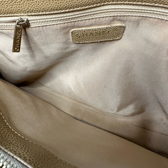 Chanel Caviar GST Pm tote - Picture 10 of 12